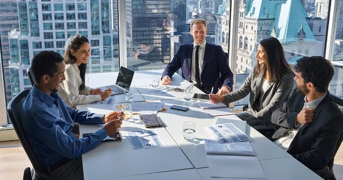 Digital projects consultant with client